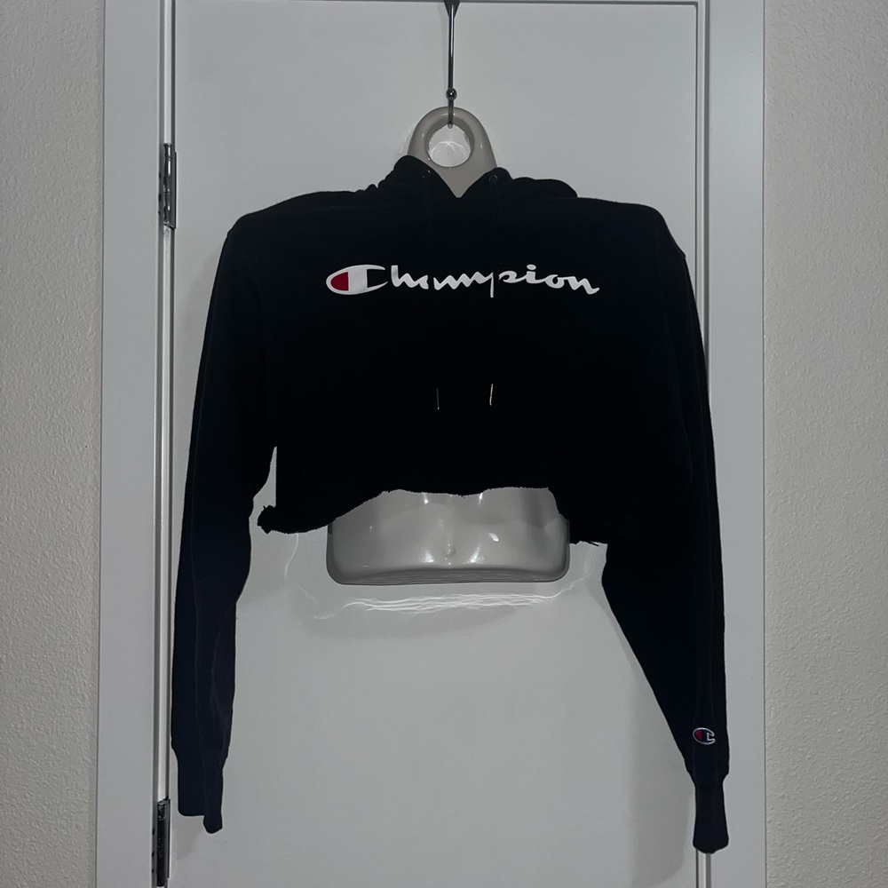 Champion Cropped Black Hoodie